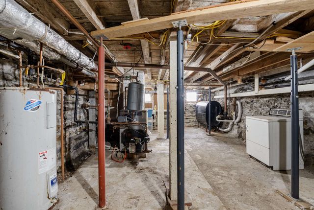 162 Caswell Avenue, Derby, VT 05830