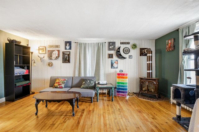 162 Caswell Avenue, Derby, VT 05830