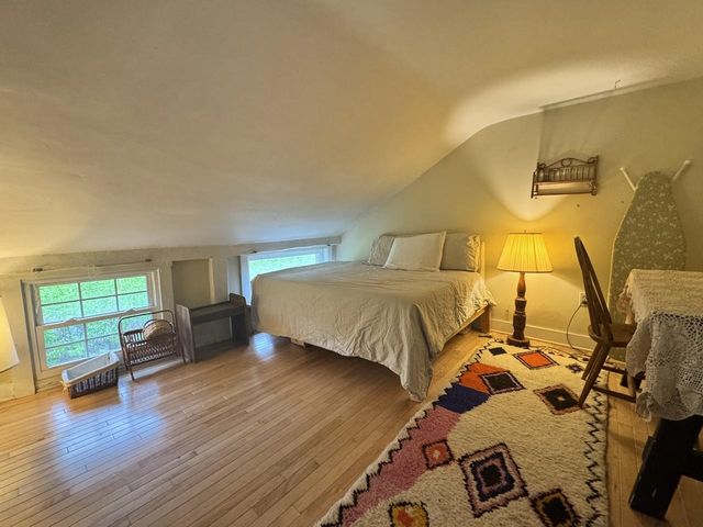 30-32 North Champlain Street, Burlington, VT 05401