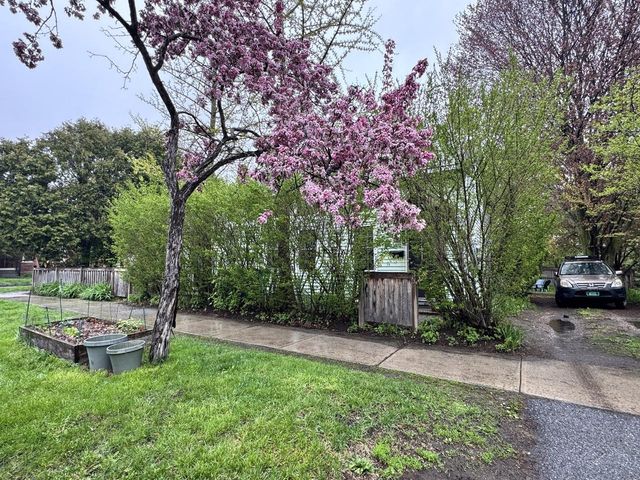 30-32 North Champlain Street, Burlington, VT 05401