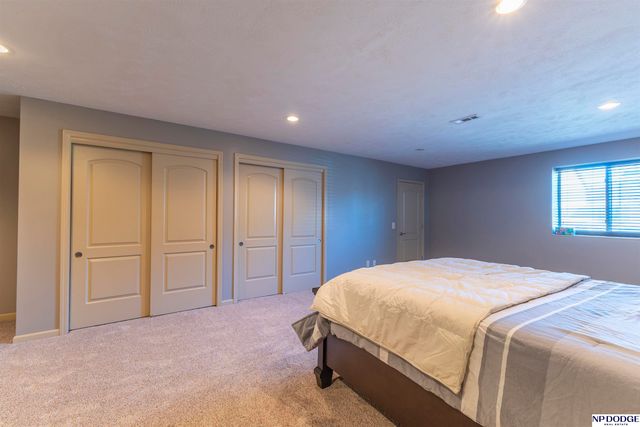 18701 Birchwood Avenue, Omaha, NE 68135