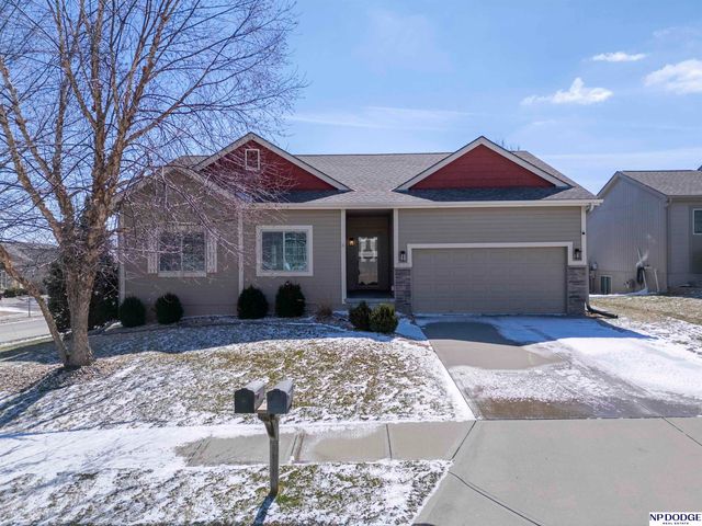 18701 Birchwood Avenue, Omaha, NE 68135