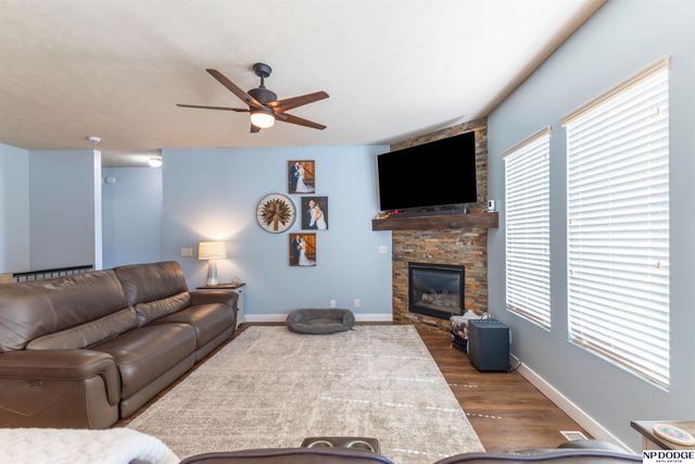 18701 Birchwood Avenue, Omaha, NE 68135