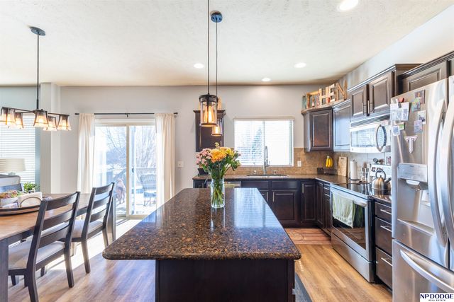 18701 Birchwood Avenue, Omaha, NE 68135