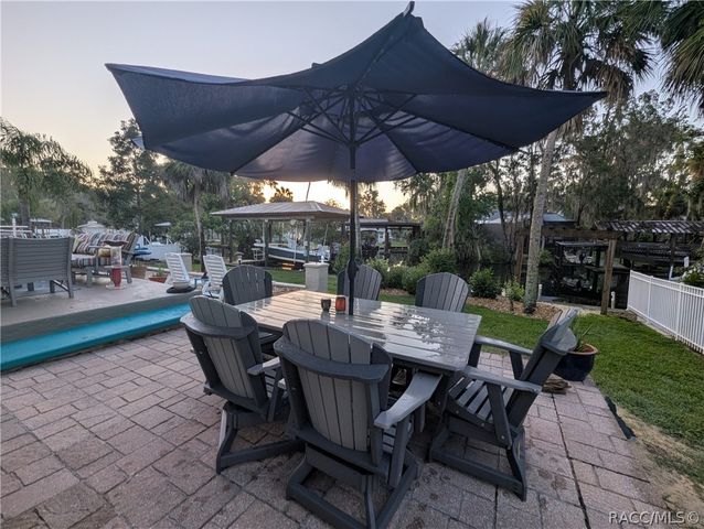 556 NW Fern Drive, Crystal River, FL 34428