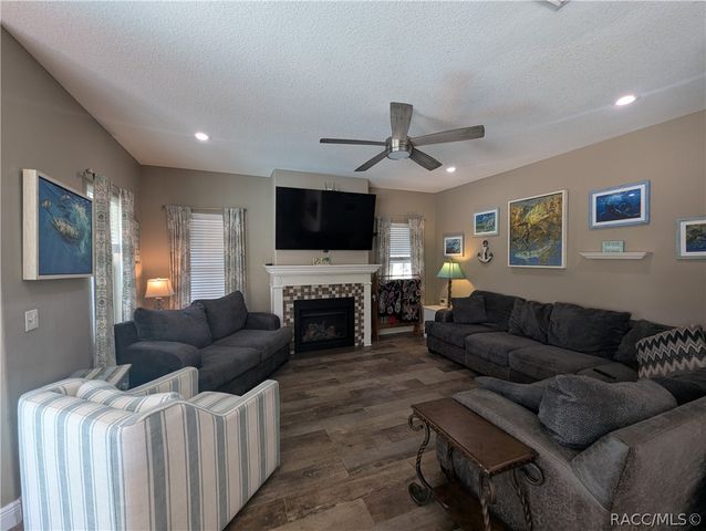 556 NW Fern Drive, Crystal River, FL 34428