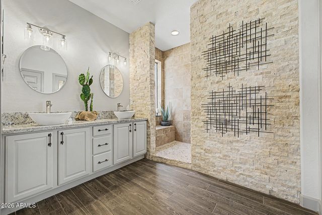 40726 N NOBLE HAWK Court, Phoenix, AZ 85086