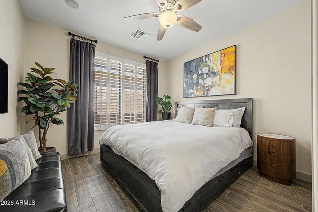 40726 N NOBLE HAWK Court, Phoenix, AZ 85086