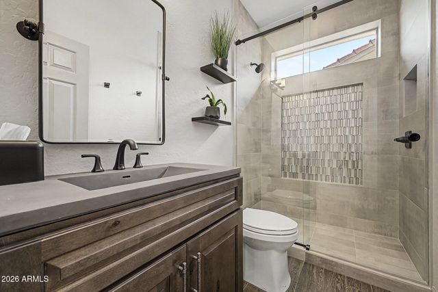 40726 N NOBLE HAWK Court, Phoenix, AZ 85086