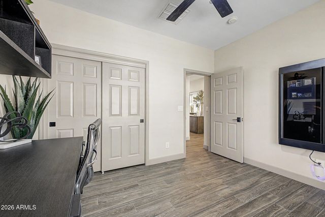 40726 N NOBLE HAWK Court, Phoenix, AZ 85086