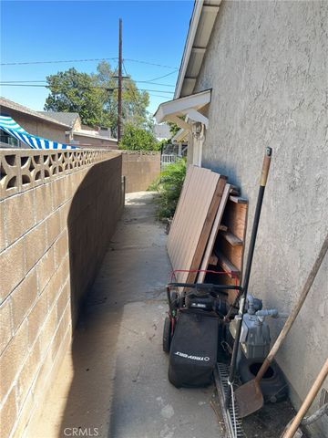 6848 Holbrook Way, Riverside, CA 92504