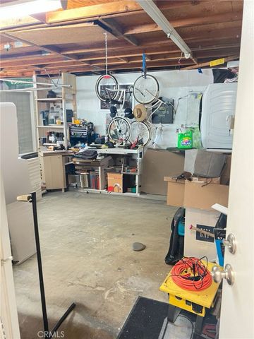 6848 Holbrook Way, Riverside, CA 92504