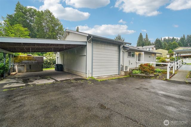 219 105th Avenue E, Edgewood, WA 98372