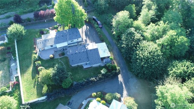 219 105th Avenue E, Edgewood, WA 98372