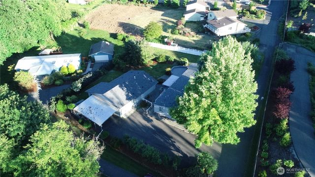 219 105th Avenue E, Edgewood, WA 98372