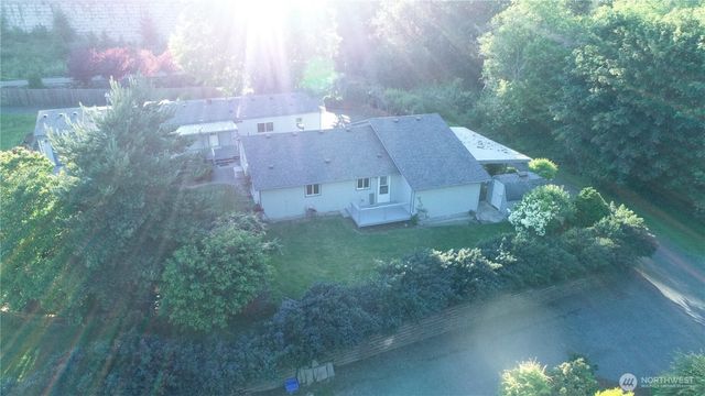 219 105th Avenue E, Edgewood, WA 98372
