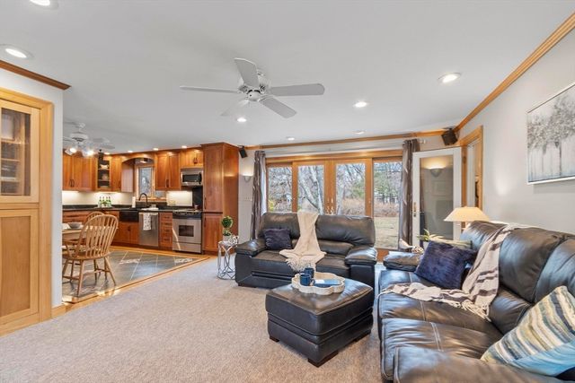 17 Drexel Drive, Chelmsford, MA 01863