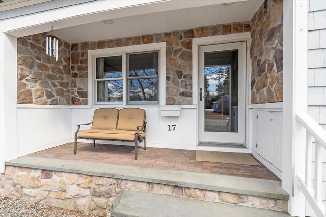 17 Drexel Drive, Chelmsford, MA 01863