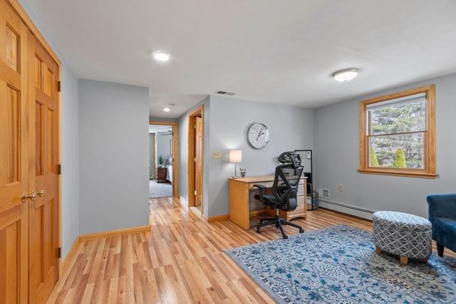 17 Drexel Drive, Chelmsford, MA 01863