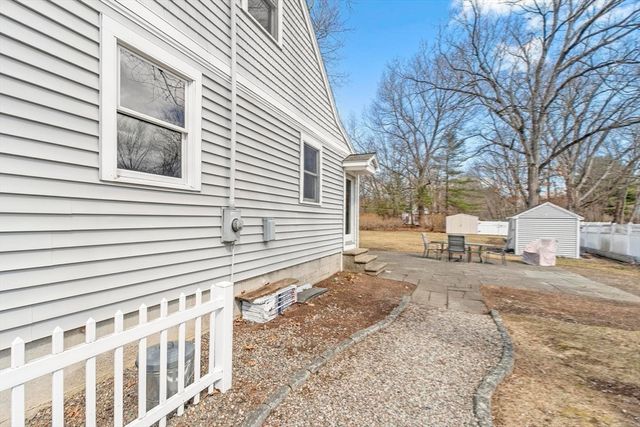 17 Drexel Drive, Chelmsford, MA 01863