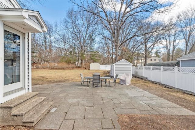 17 Drexel Drive, Chelmsford, MA 01863