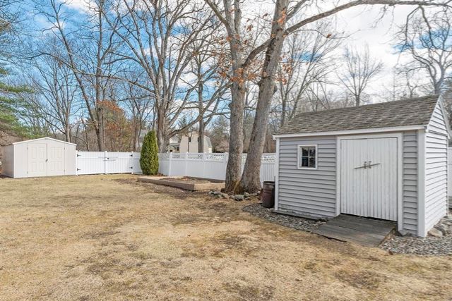 17 Drexel Drive, Chelmsford, MA 01863