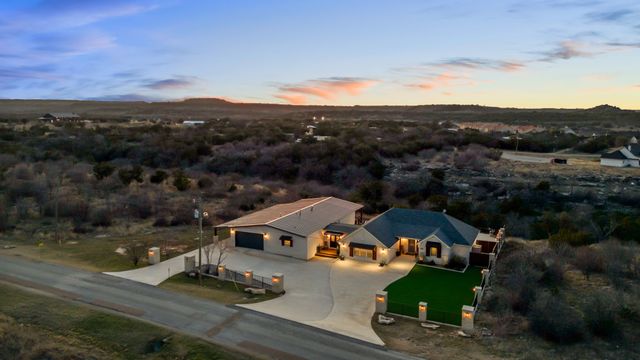 5013 Hell's Gate Loop, Possum Kingdom Lake, TX 76449