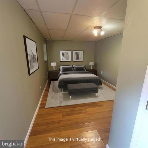 23 JERMYN CT, Sterling, VA 20165