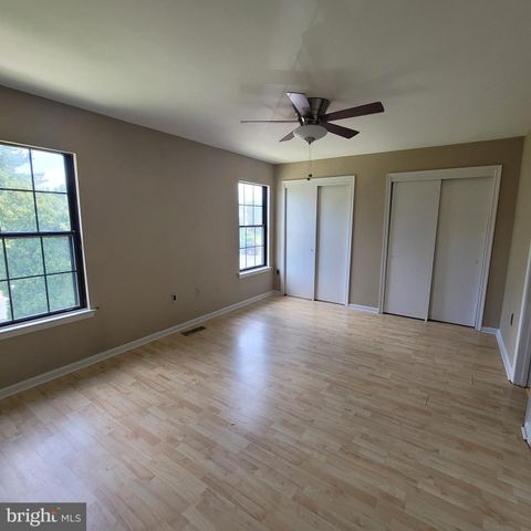 23 JERMYN CT, Sterling, VA 20165