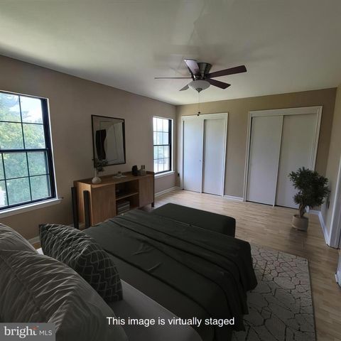 23 JERMYN CT, Sterling, VA 20165