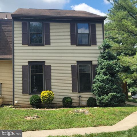 23 JERMYN CT, Sterling, VA 20165