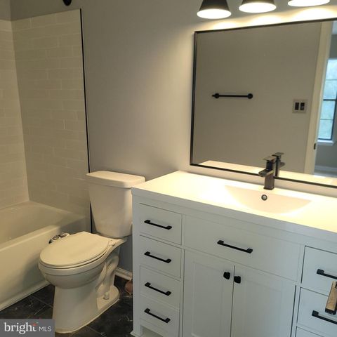 23 JERMYN CT, Sterling, VA 20165