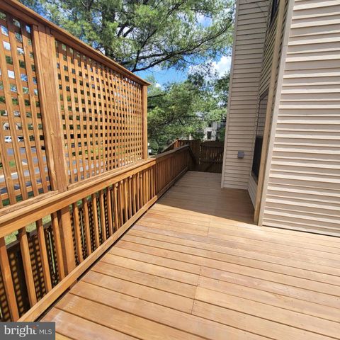 23 JERMYN CT, Sterling, VA 20165