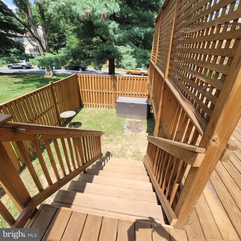 23 JERMYN CT, Sterling, VA 20165