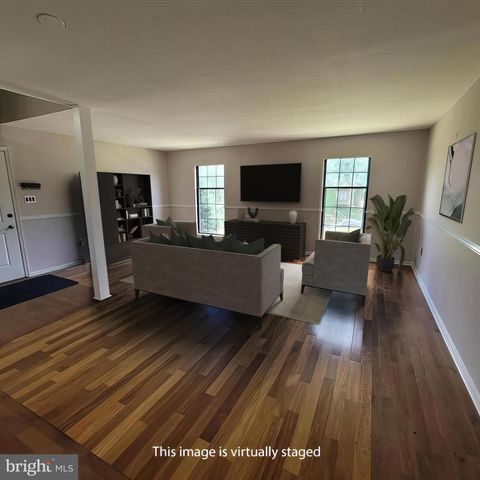 23 JERMYN CT, Sterling, VA 20165