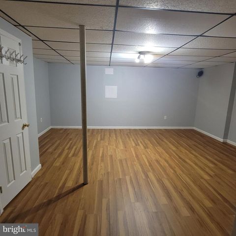 23 JERMYN CT, Sterling, VA 20165