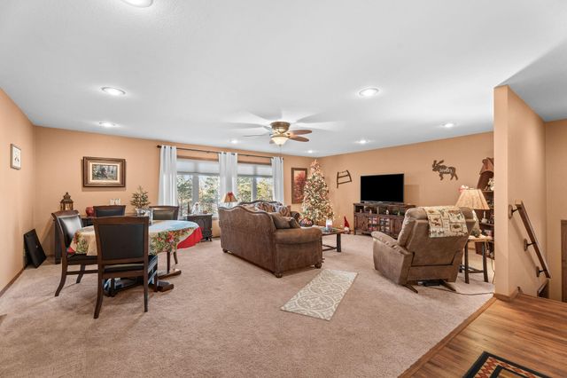 845 Alyeska Point Road, Lampe, MO 65681