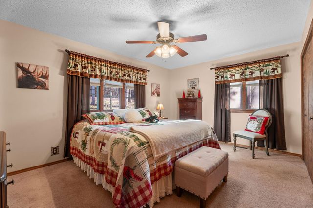 845 Alyeska Point Road, Lampe, MO 65681