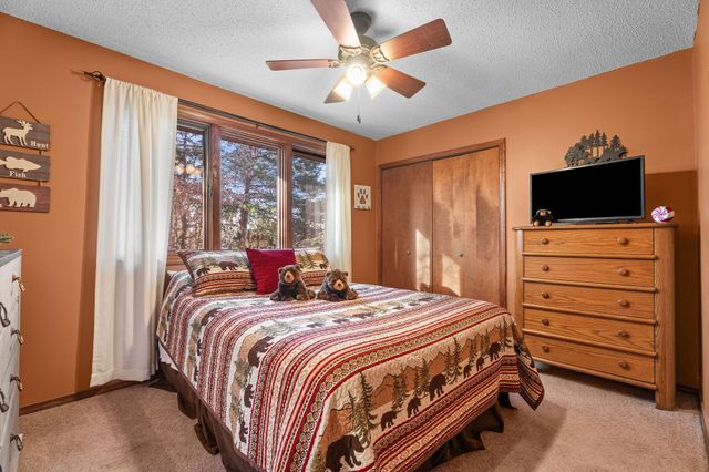 845 Alyeska Point Road, Lampe, MO 65681