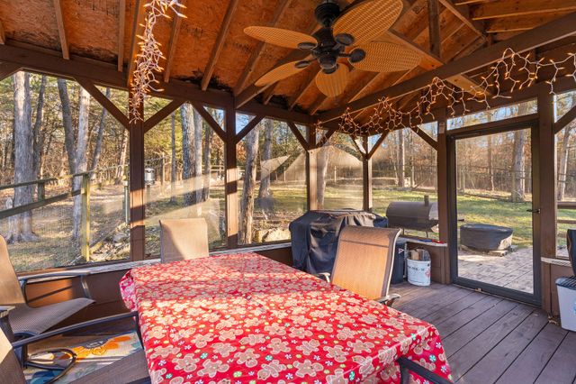 845 Alyeska Point Road, Lampe, MO 65681