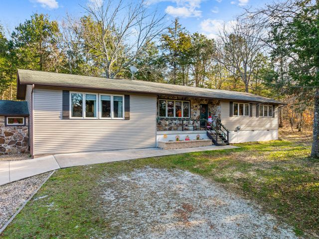 845 Alyeska Point Road, Lampe, MO 65681