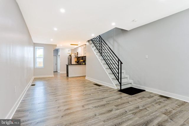 2825 E VICTORIA ST, Philadelphia, PA 19134