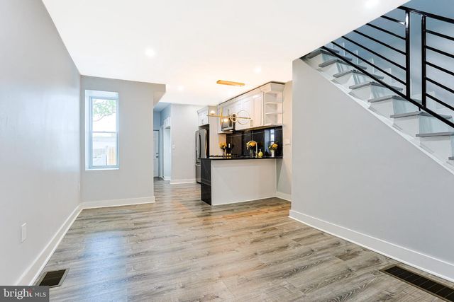 2825 E VICTORIA ST, Philadelphia, PA 19134