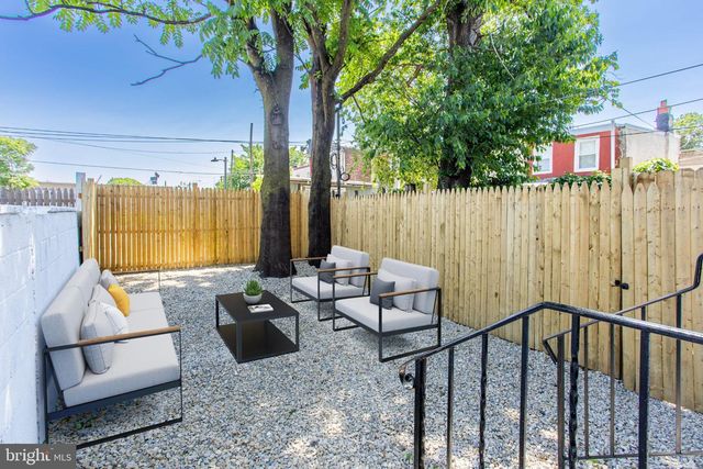 2825 E VICTORIA ST, Philadelphia, PA 19134