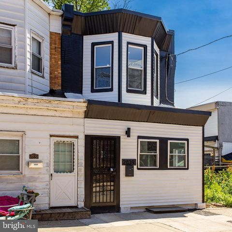 2825 E VICTORIA ST, Philadelphia, PA 19134