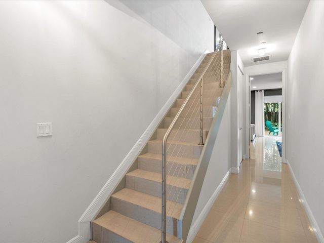 832 NE 19TH Avenue 832, Fort Lauderdale, FL 33304
