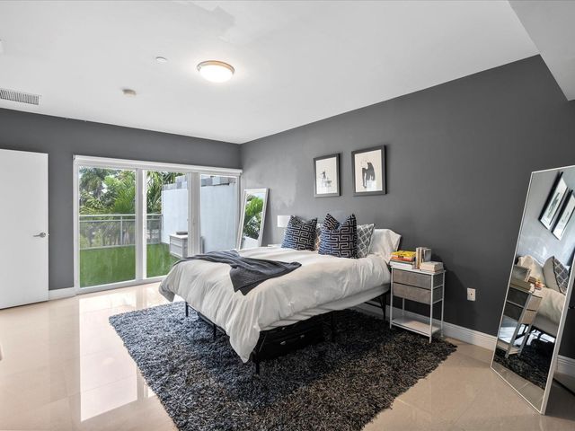 832 NE 19TH Avenue 832, Fort Lauderdale, FL 33304