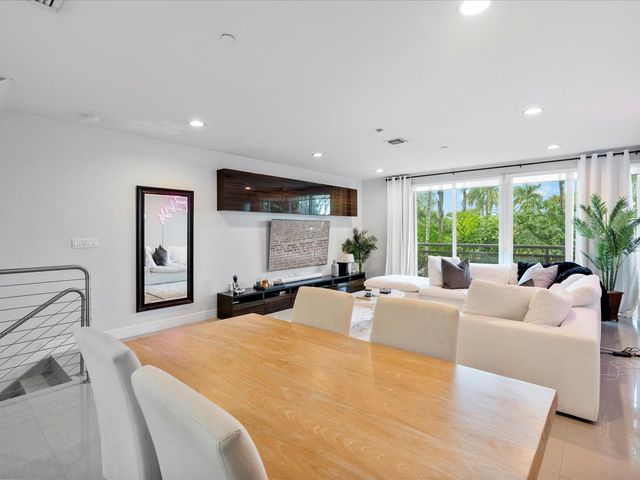 832 NE 19TH Avenue 832, Fort Lauderdale, FL 33304