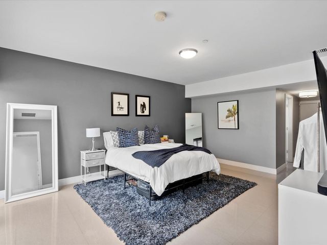 832 NE 19TH Avenue 832, Fort Lauderdale, FL 33304