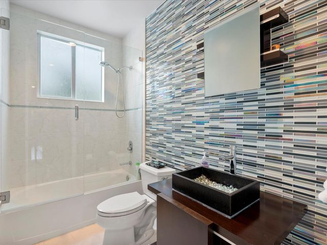 832 NE 19TH Avenue 832, Fort Lauderdale, FL 33304